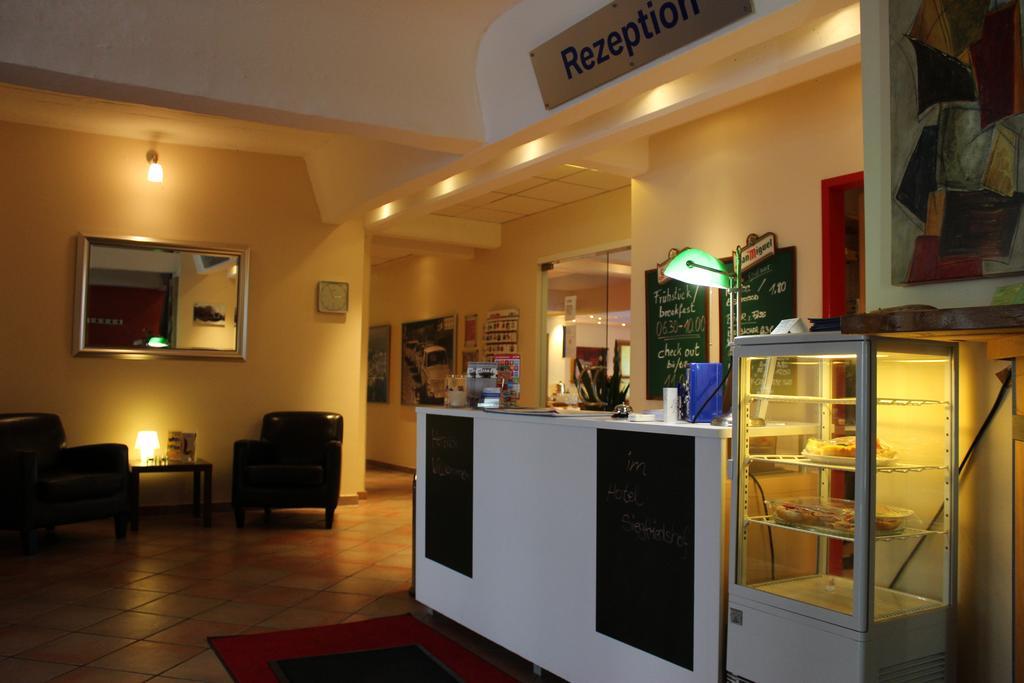 Siegfriedshof Hotel Берлин Екстериор снимка