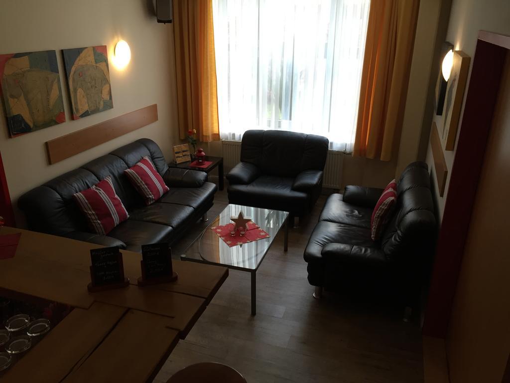 Siegfriedshof Hotel Берлин Екстериор снимка