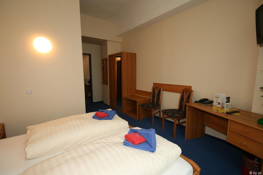 Siegfriedshof Hotel Берлин Екстериор снимка