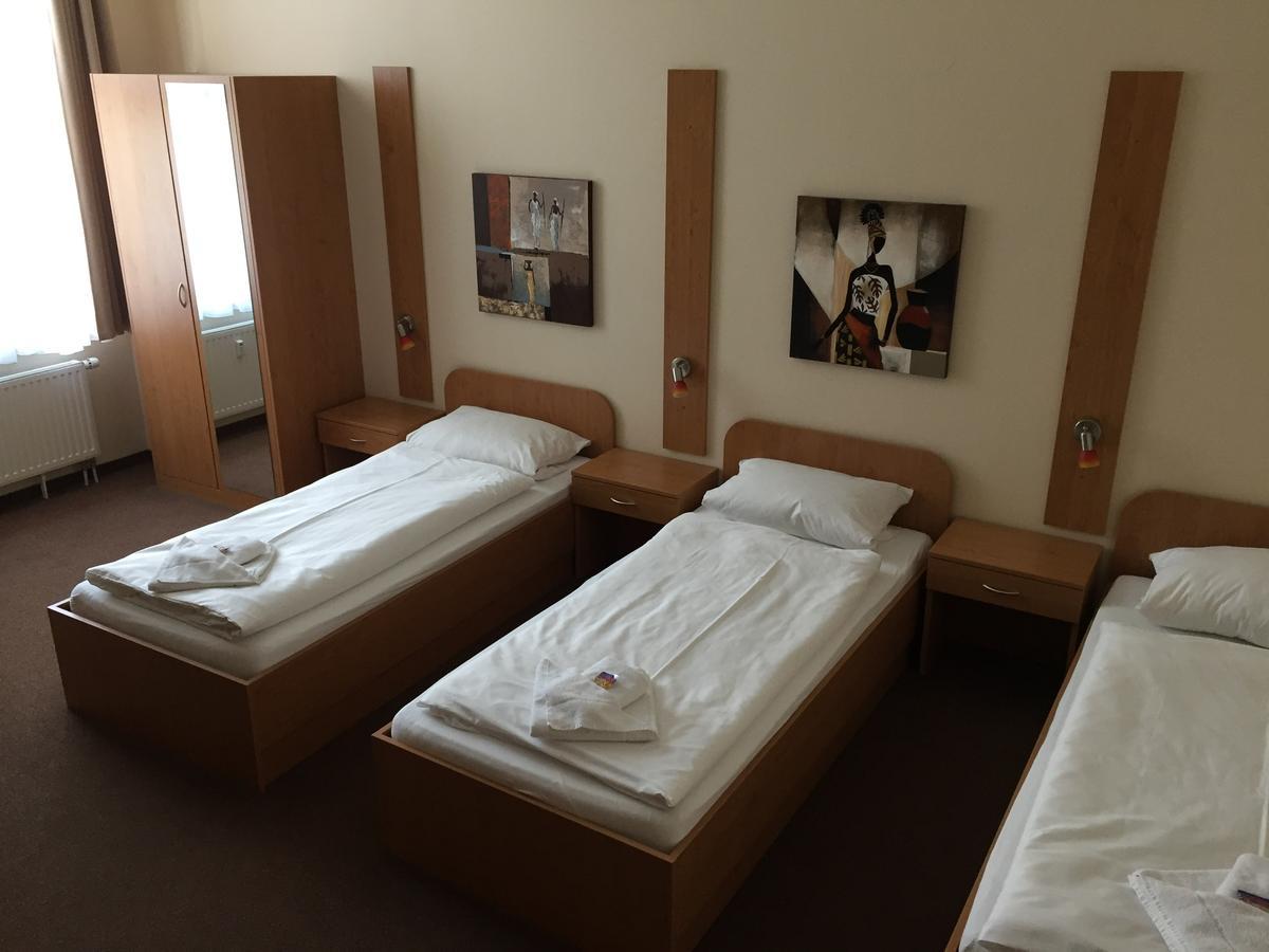 Siegfriedshof Hotel Берлин Екстериор снимка