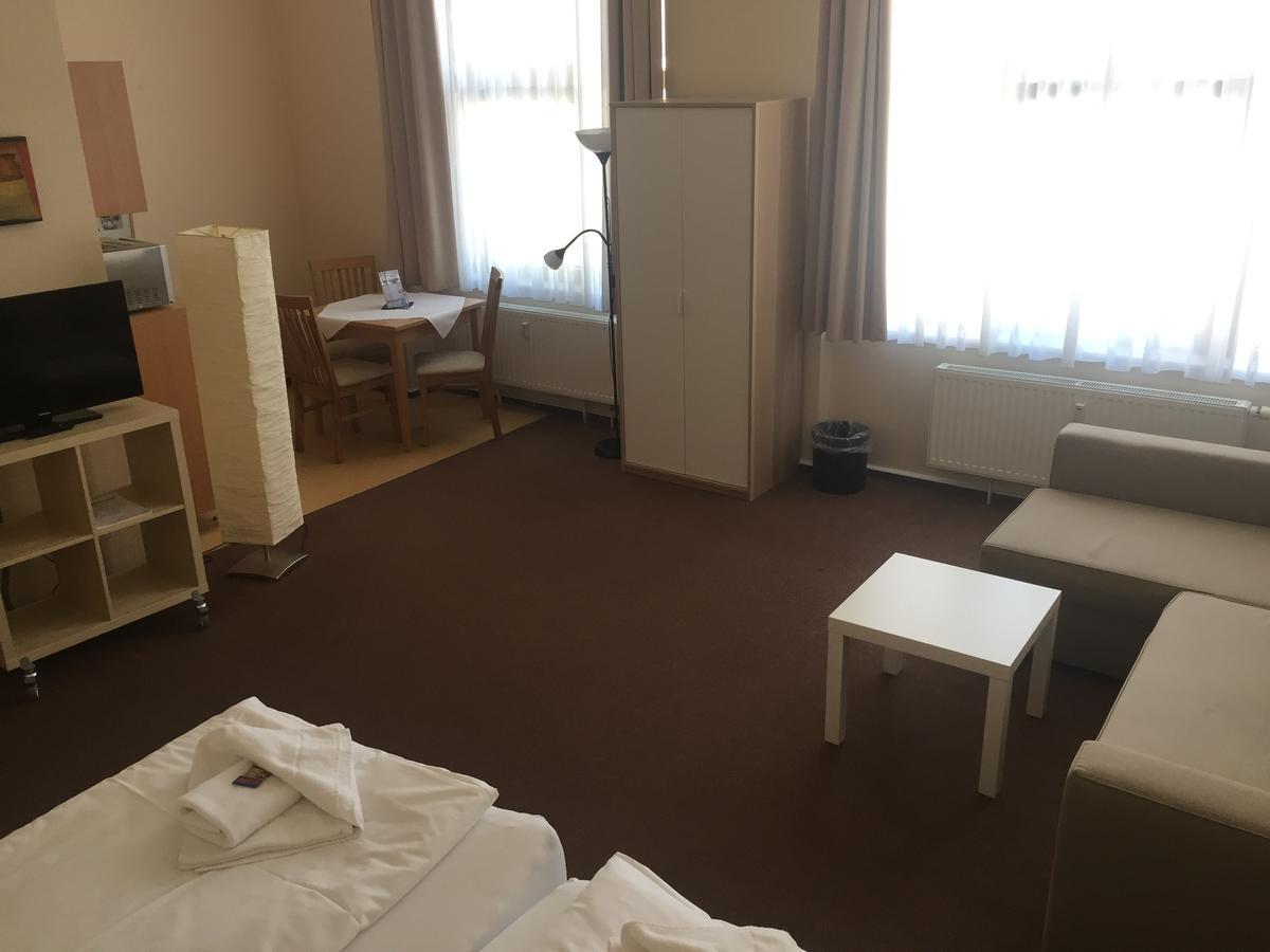 Siegfriedshof Hotel Берлин Екстериор снимка