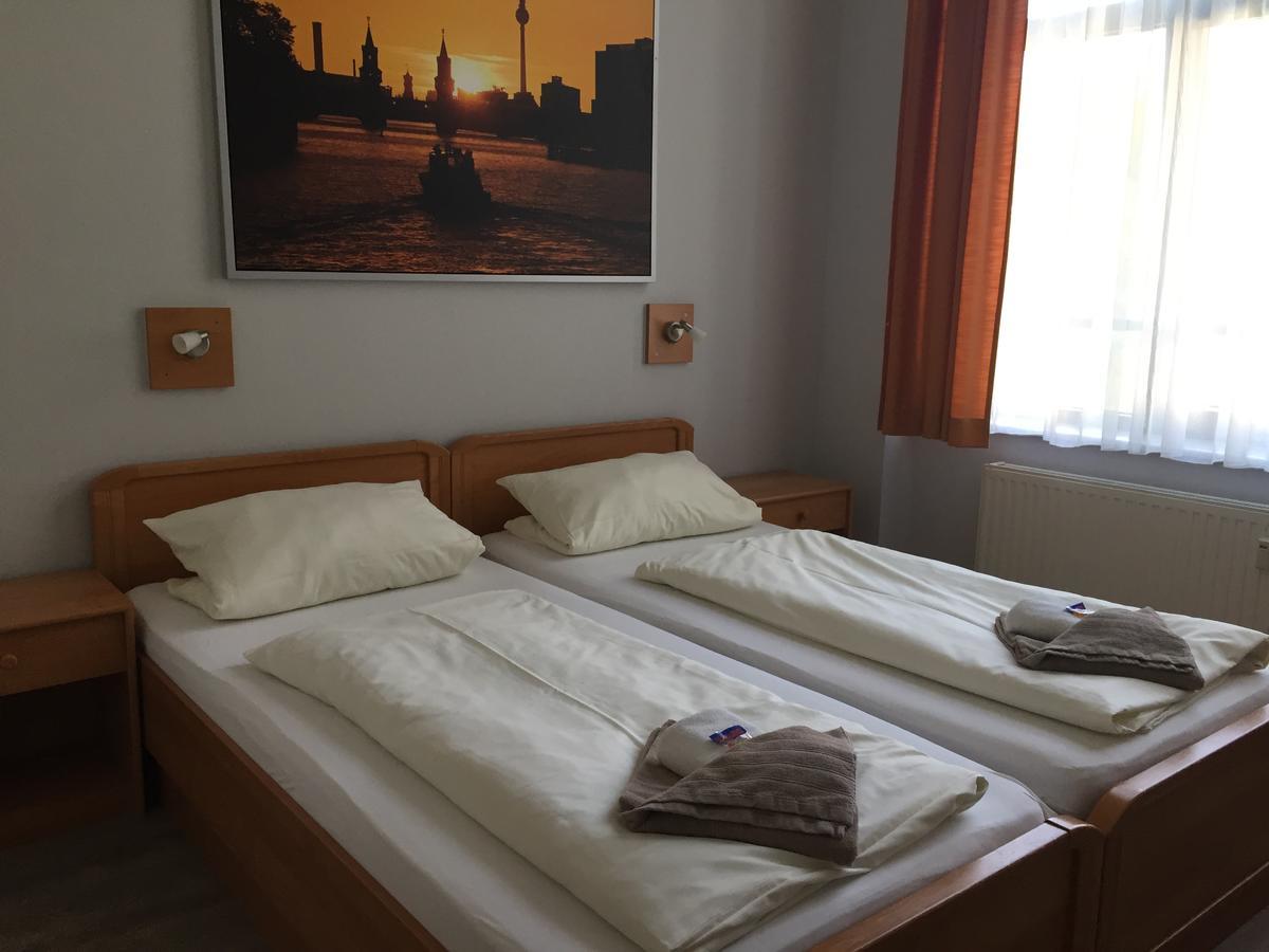 Siegfriedshof Hotel Берлин Екстериор снимка