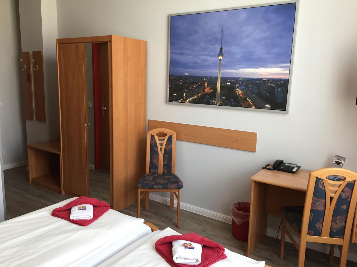 Siegfriedshof Hotel Берлин Екстериор снимка